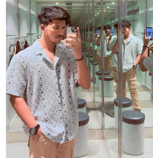 Amriav Deshpande
