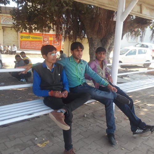 Divyesan Awasthi