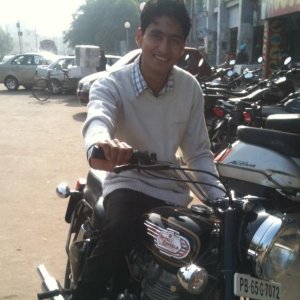 Keshvit Tiwari