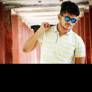 Manoan Deshpande
