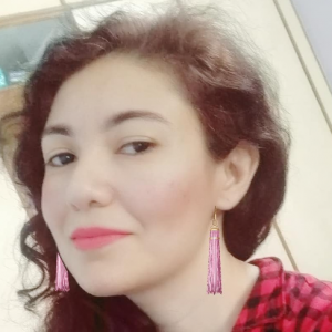 Mona Masood Kahn