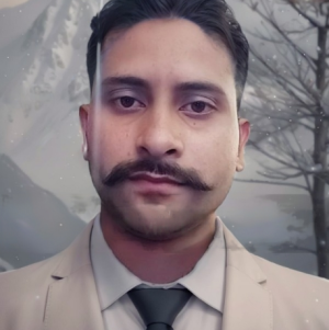 Tariq Khan