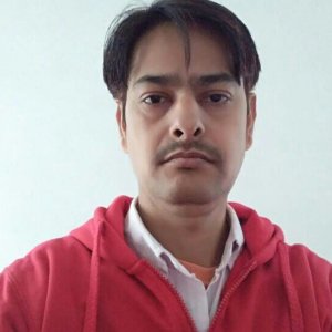 Vinoesh Tiwari